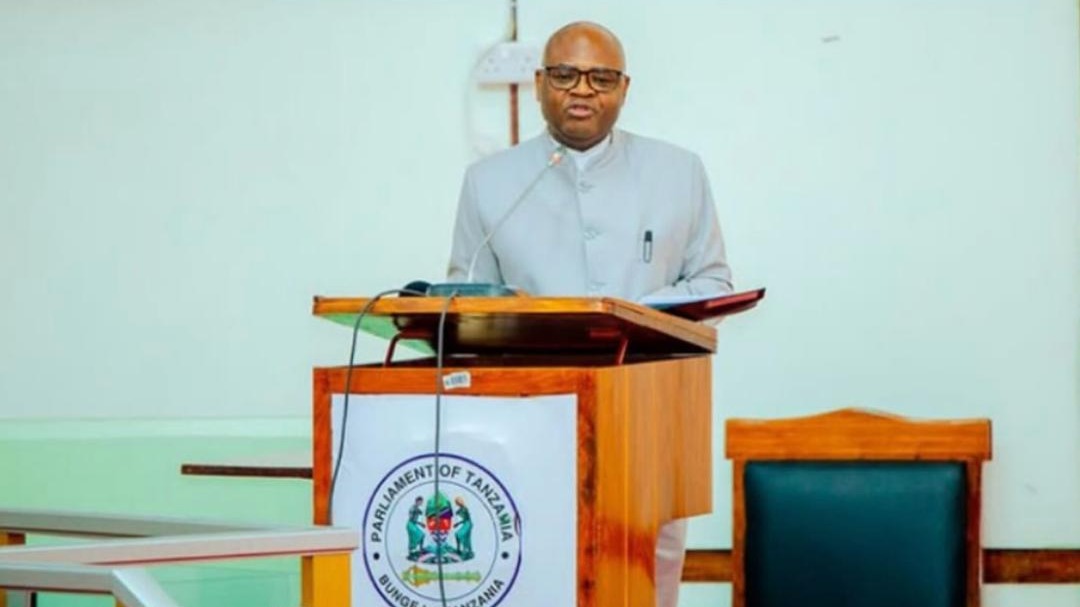 SEKTA BINAFSI INATARAJIWA KUCHANGIA SHILLINGI TRILIONI 60.1 (SAWA NA ASILIMIA 69.6), IKIWA NI GHARAM...